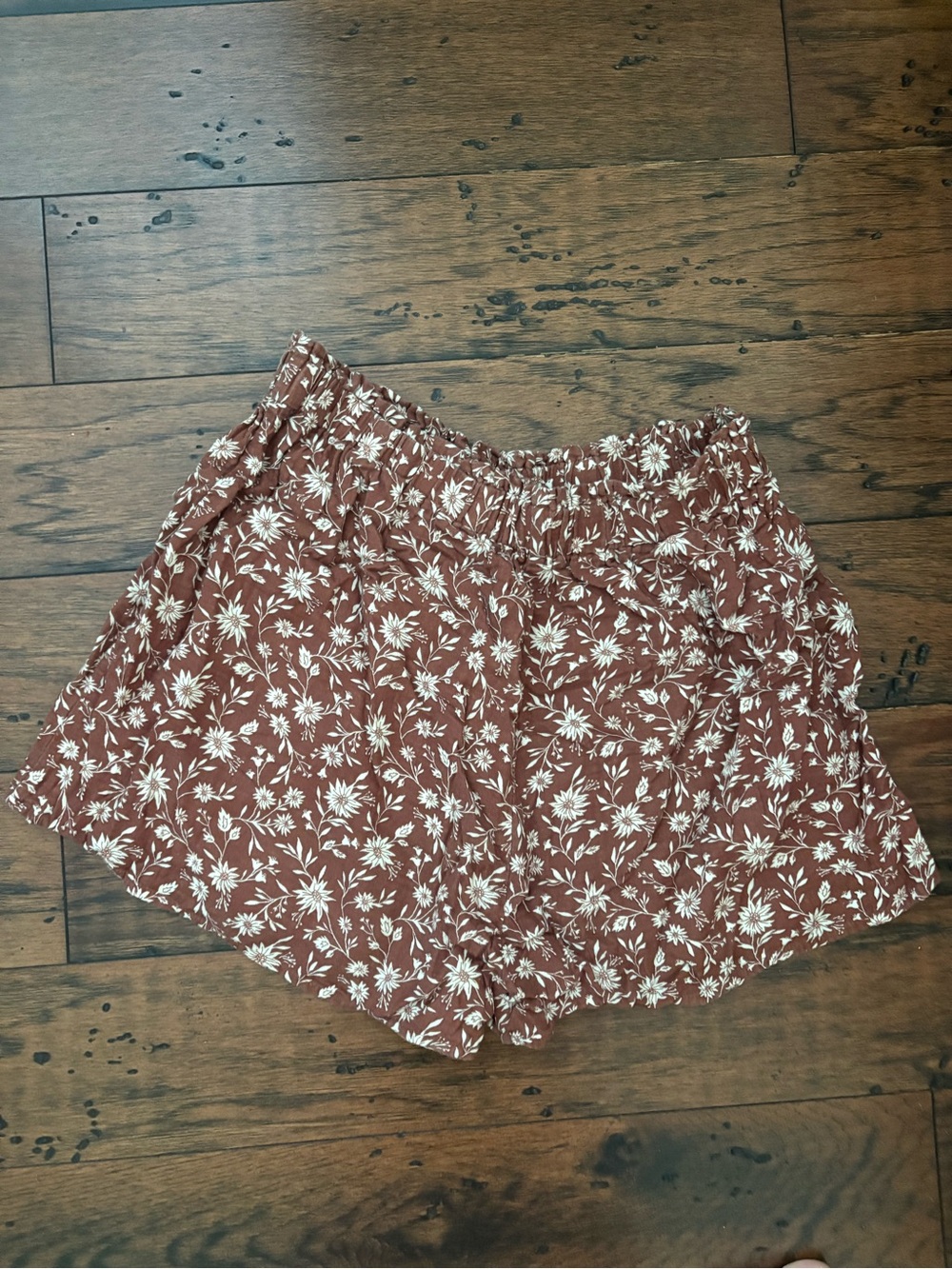 Rylee and Cru brown floral shorts